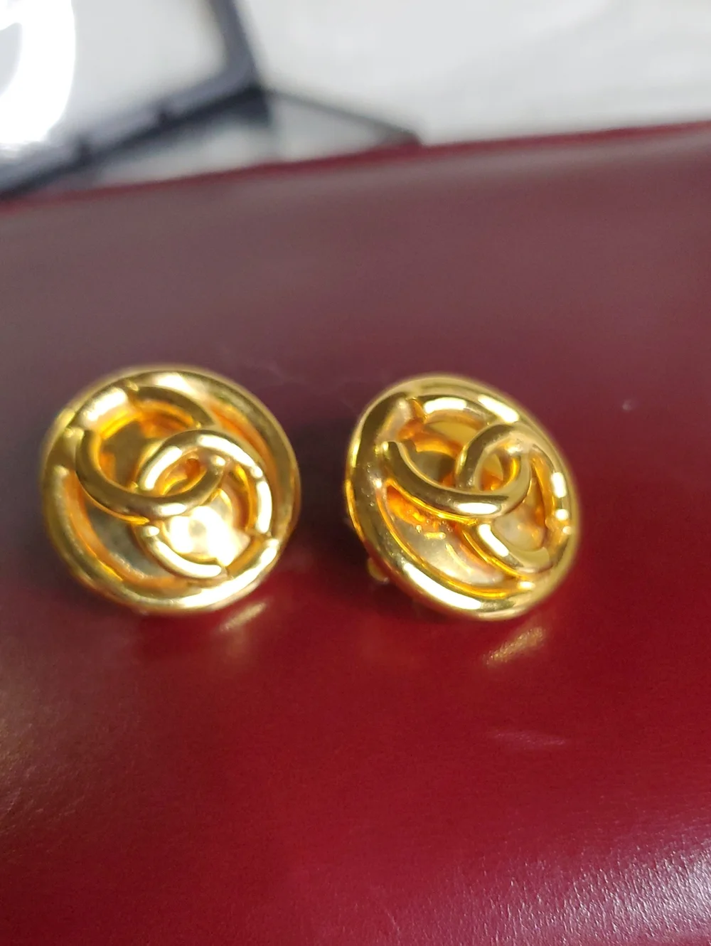 CHANEL Gold-Tone Interlocking CC Round Stud Earrings
